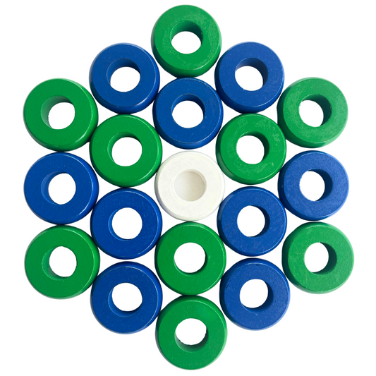 32 Green and Blue Carrom / Pichenotte Rings - (Green / Blue / Natural / Black / White) - Anneaux De Pichenottes - Game Accessories / Accessoires De Jeu