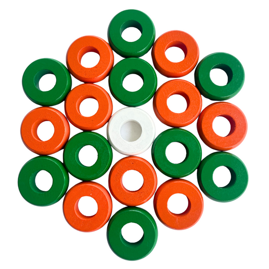 32 Green and Orange Carrom / Pichenotte Rings - (Green / Orange / Natural / Black / White) - Anneaux De Pichenottes - Game Accessories / Accessoires De Jeu
